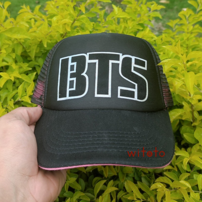 GORRA BTS